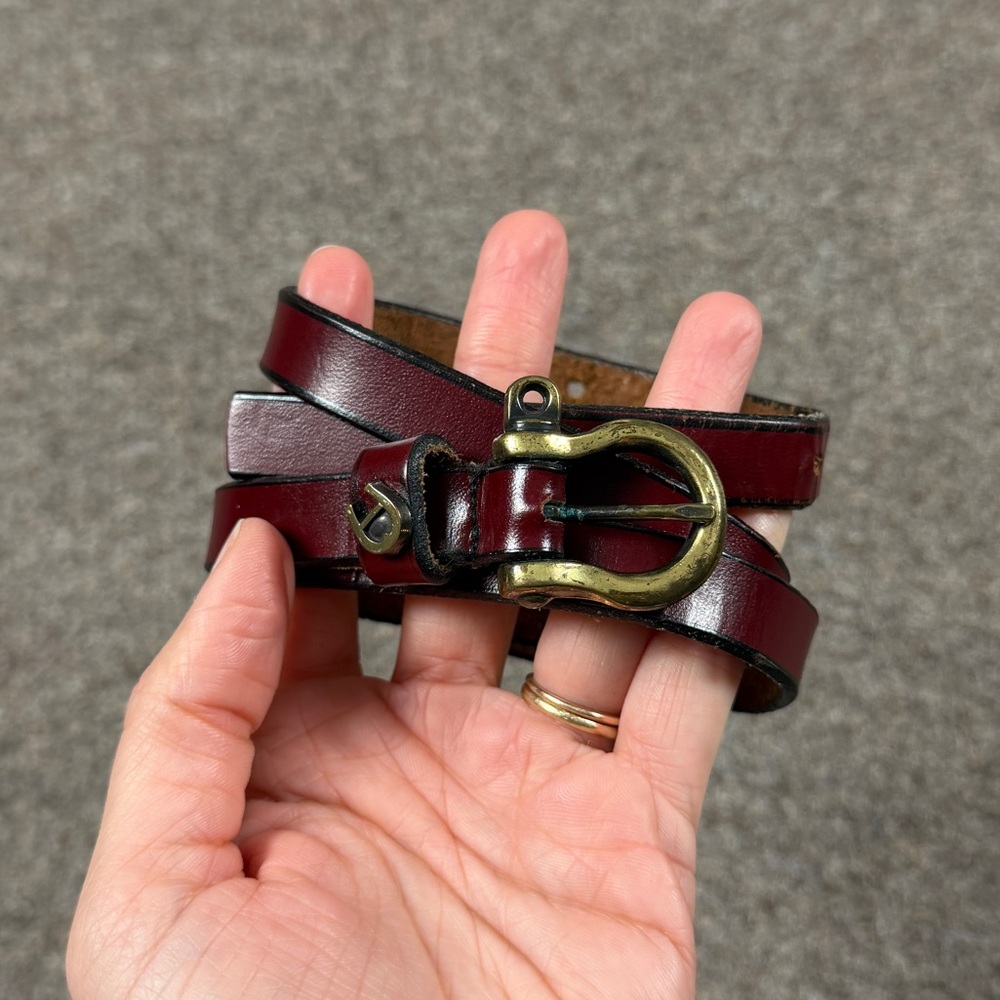 Vintage Etienne Aigner Red Skinny Genuine Leather Belt Women’s XS/S Brass Buckle
